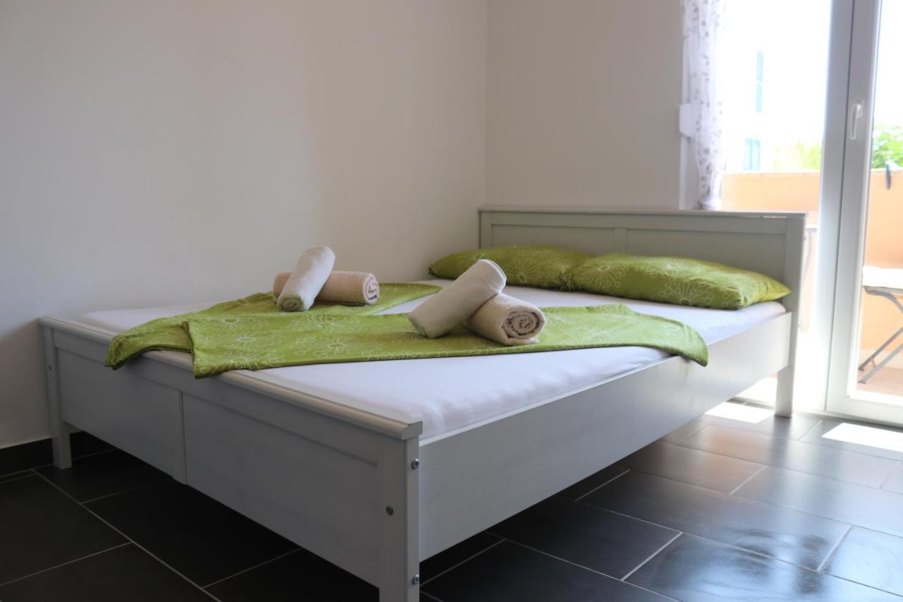 Apartment Matic Vrsi Esterno foto