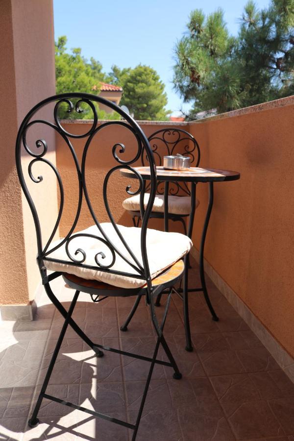 Apartment Matic Vrsi Esterno foto