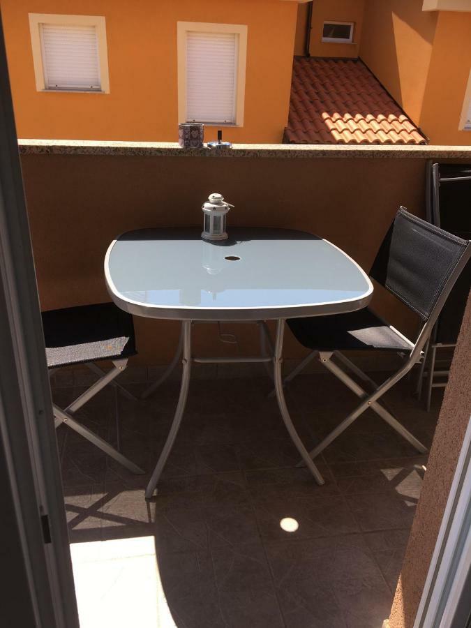 Apartment Matic Vrsi Esterno foto