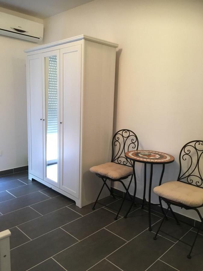 Apartment Matic Vrsi Esterno foto